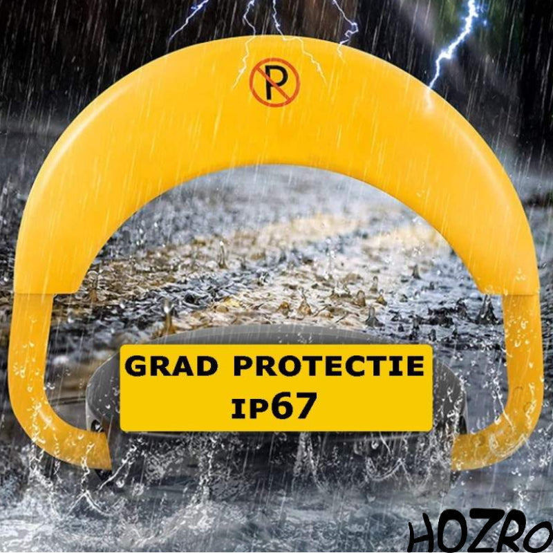 Blocator de Parcare Automat HOZRO, cu Încărcare Solară – Barieră Rabatabilă cu Funcție Anti-Furt, Alarmă Integrată, Control prin Telecomandă și Cheie, Design Robust Negru/Galben pentru Protecția și Siguranța Locului de Parcare HOZRO