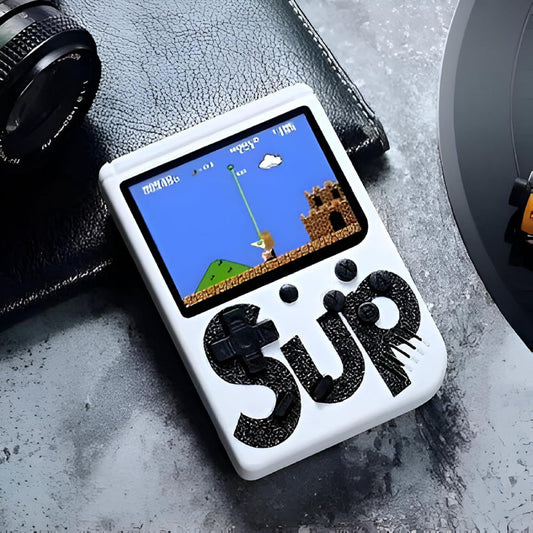 Consolă Retro HOZRO, Portabilă SUP 400 în 1 – Game Box cu Ecran și Controller, Ieșire TV, Card 8GB, Jocuri Clasice Mario, Contra, Turtles și Alte 400 de Jocuri, Culoare Albă HOZRO