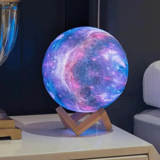 Lampă HOZRO, Moon  – Veioză 3D în Formă de Lună, cu Iluminare LED Multicoloră și Design Decorativ Modern HOZRO