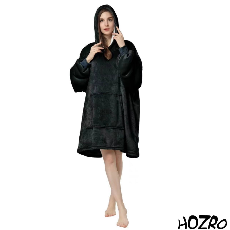 Patura cu maneci HOZRO, tip hanorac cu gluga si marsupiu, fleece captusit cu blana, Poliester, Negru HOZRO