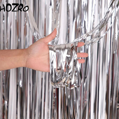 Perdea Decorativă HOZRO, pentru Petrecere – Folie Metalizată Strălucitoare, Decor Elegant pentru Evenimente, Aniversări, Nunți, Botezuri și Sărbători, Ideală ca Fundal Foto sau Drapaj Festiv HOZRO