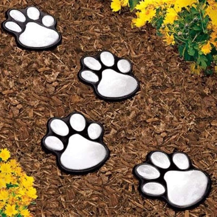 Set 4 Lămpi Solare pentru Exterior HOZRO, Design Lăbuțe Animale, Rezistente la Intemperii, Dimensiuni 9x9 cm, Lumină Albă, Autonomie Mare BESTSELLS