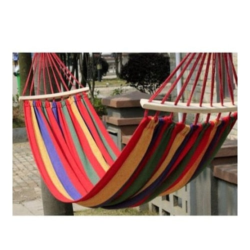 Hamac HOZRO de o persoana, 80 x 200 cm, din bumbac dens, husa depozitare, maxim 120 kg, multicolor, baza lemn, rosu BESTSELLS