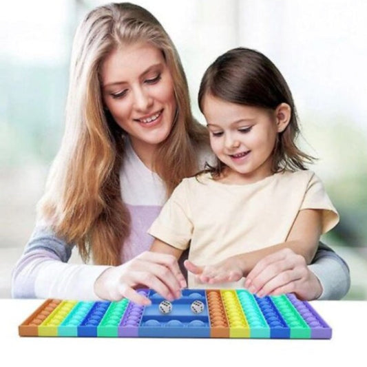 Jucarie Interactiva HOZRO, Pop It Plus cu zaruri, Dimensiuni Mari 25×30 cm, Multicolor – Antistres, Educativa si Amuzanta pentru Copii si Adulti, Flip It & Push On It HOZRO