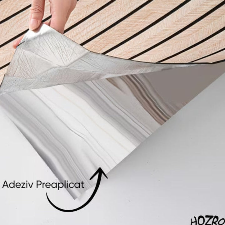 Tapet autocolant HOZRO, cu efect de fante, dimensiune 58×300 cm – material decorativ flexibil pentru amenajări contemporane și transformări fără efort, Model 601-20 HOZRO